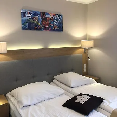 Hotel*** Nat Hotel
