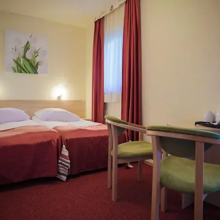 Hotel*** Nat Hotel