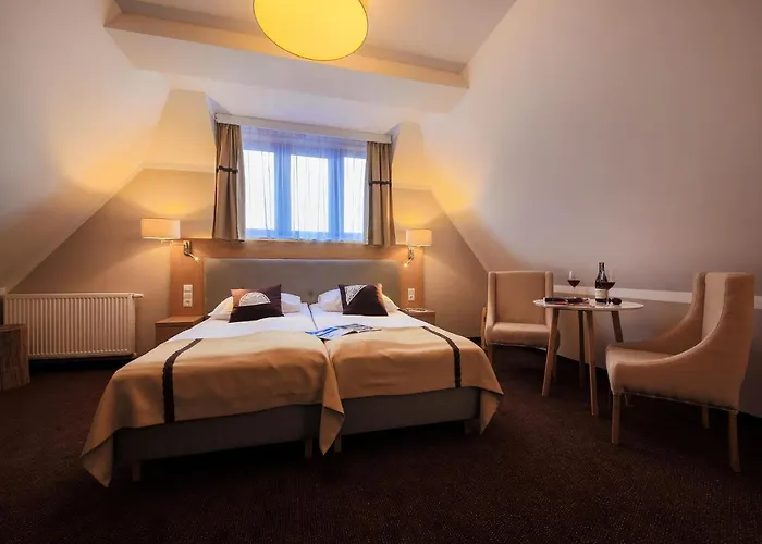 Hotel Hotel*** Nat 3*